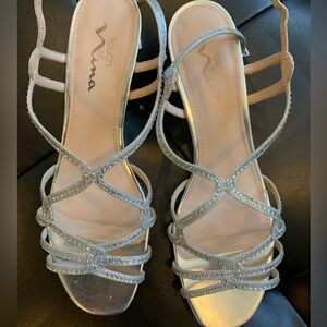 Silver jeweled strappy sandals size 9 1/2